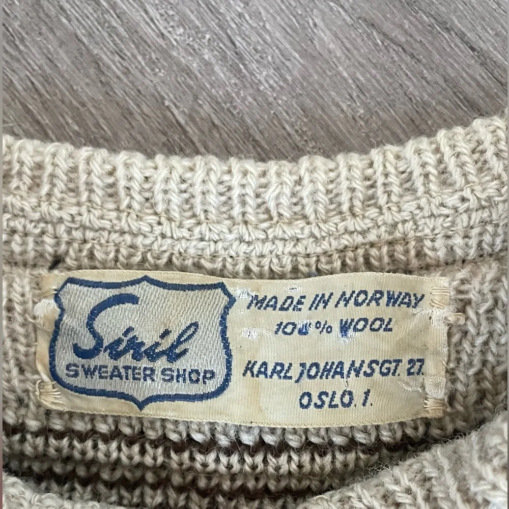 Siril Sweater Shop Norwegian Alpine 100% Wool Cardigan in Cream - Picture 4 of 7